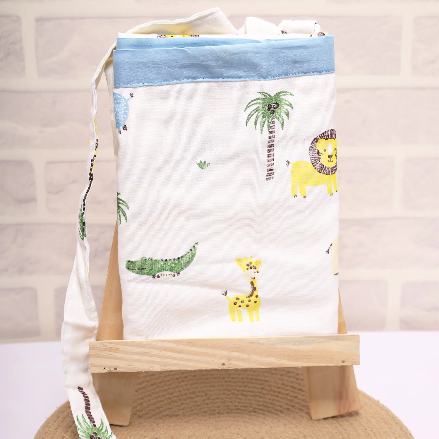 Organic Cotton Muslin Nursing Cover For Breastfeeding Feeding Apron - Lion |100x70 Cm |Pack of 1 | - Image 3